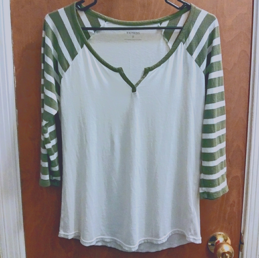 Express 3/4 Sleeve Green Stripe Raglan
